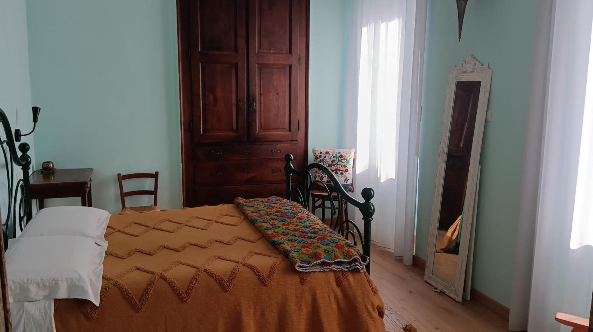 Namaste Apartment Fiumelatte Варенна Экстерьер фото